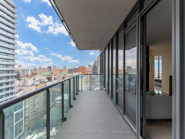 1506 - 33 Lombard St