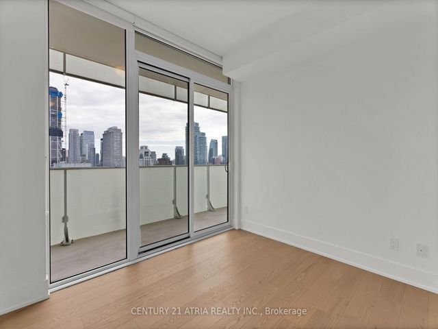 3002 - 200 Bloor St W