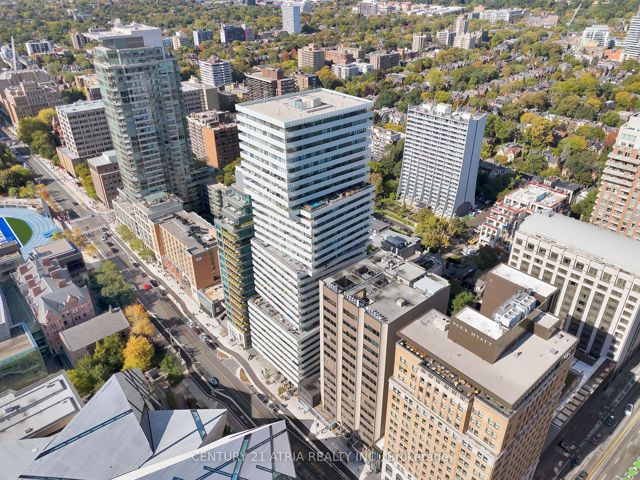 3002 - 200 Bloor St W