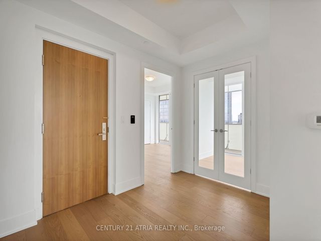 3002 - 200 Bloor St W