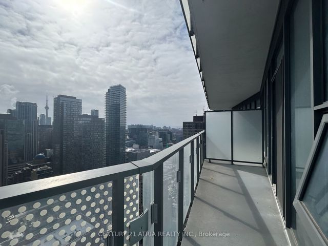 3003 - 11 Wellesley St W