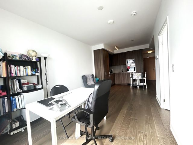 3003 - 11 Wellesley St W