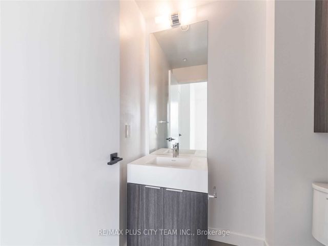 405 - 60 Tannery Rd