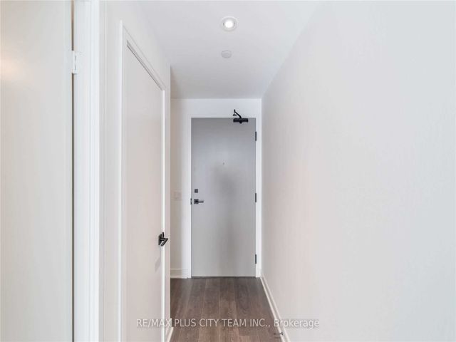 405 - 60 Tannery Rd