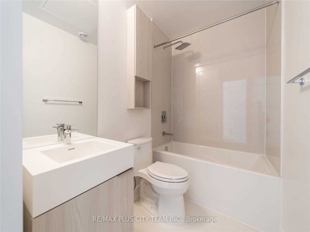 405 - 60 Tannery Rd