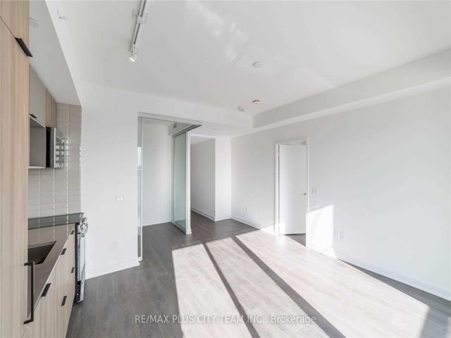 405 - 60 Tannery Rd