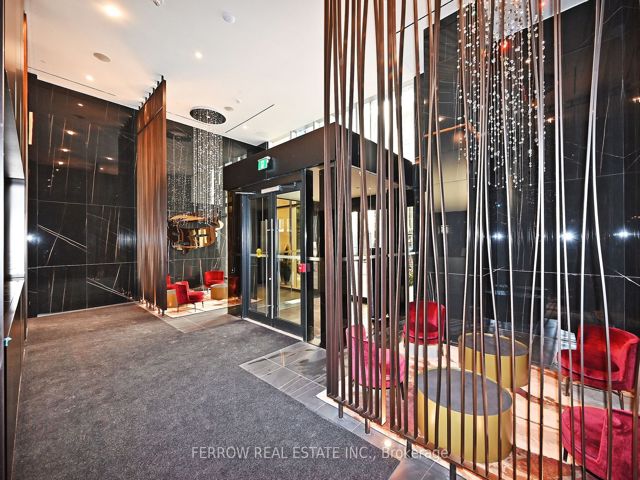 1304 - 11 Yorkville Ave