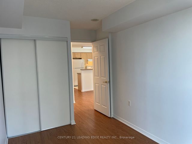 705 - 20 Olive Ave