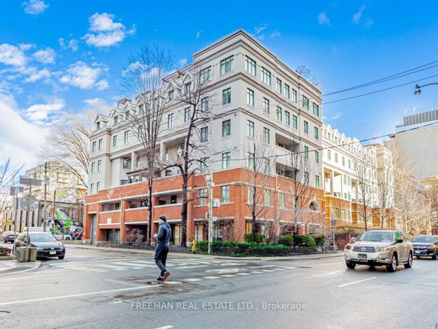 PH 19 - 500 Richmond St W