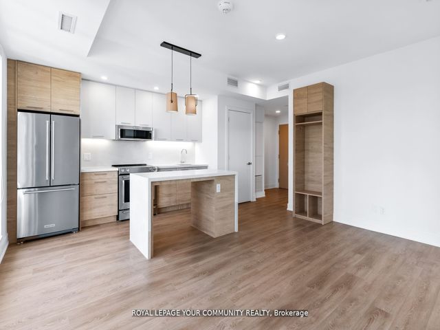 3307 - 200 Redpath Ave