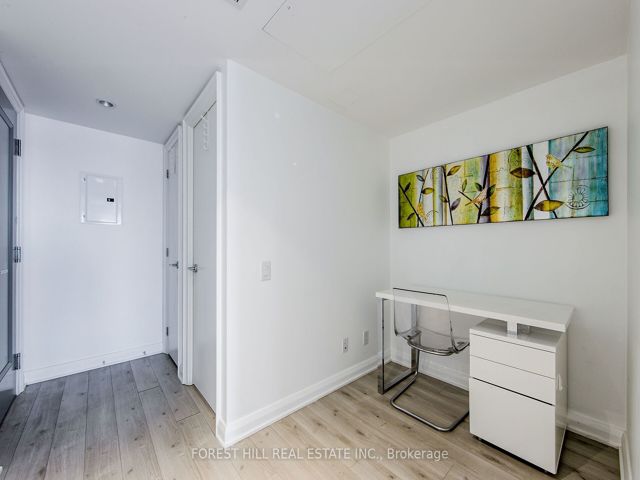 2301 - 155 Yorkville Ave
