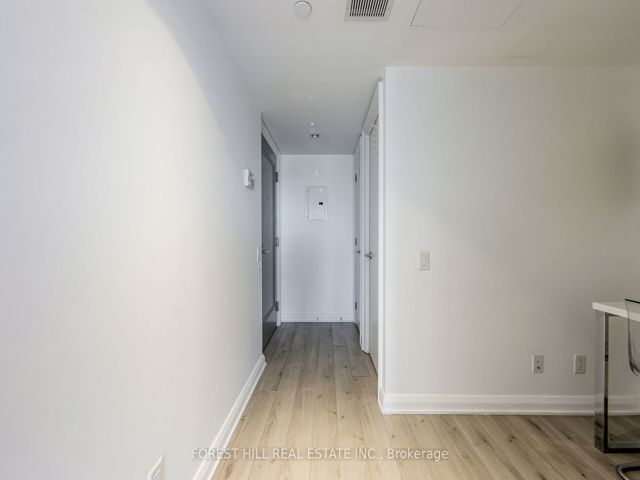 2301 - 155 Yorkville Ave