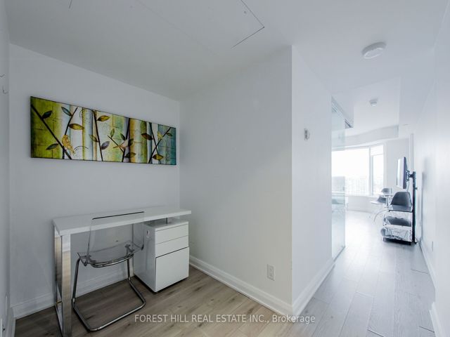 2301 - 155 Yorkville Ave
