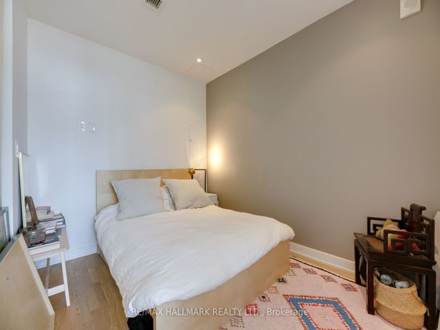 1003 - 8 Dovercourt Rd