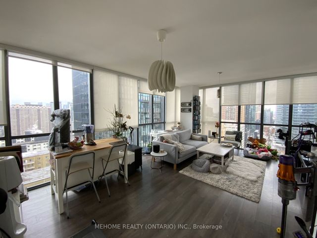 2103 - 110 Charles St E