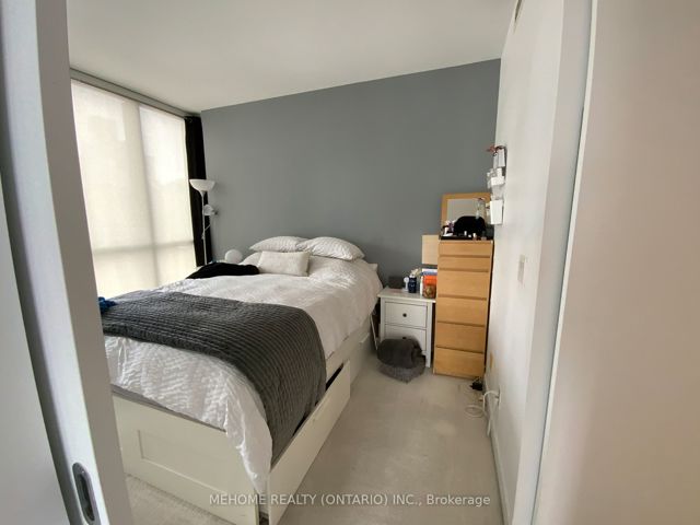 2103 - 110 Charles St E