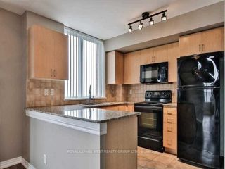 1404 - 1369 Bloor St W