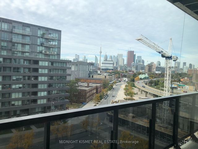 701 - 170 Bayview Ave
