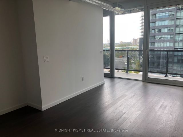 701 - 170 Bayview Ave