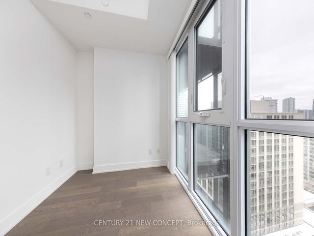 1907 - 7 Grenville St