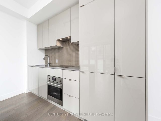 1907 - 7 Grenville St