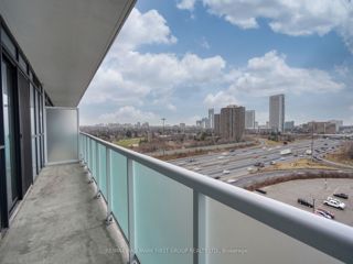 1015 - 188 Fairview Malll Dr