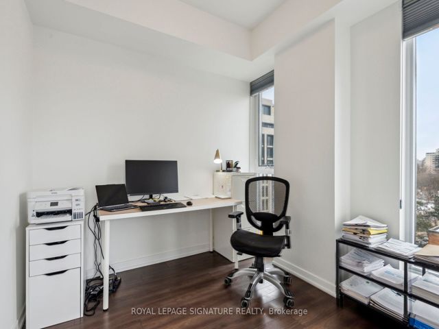 514 - 223 St Clair Ave W