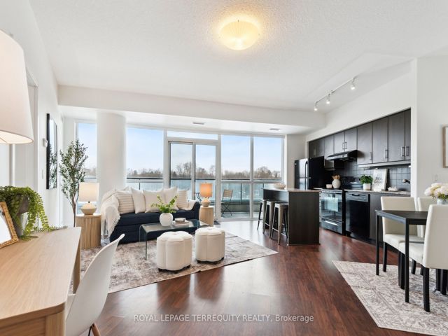 321 - 35 Brian Peck Cres