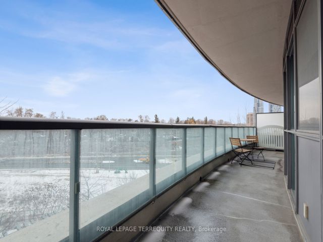 321 - 35 Brian Peck Cres
