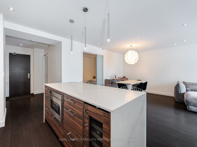 707 - 55 Stewart St