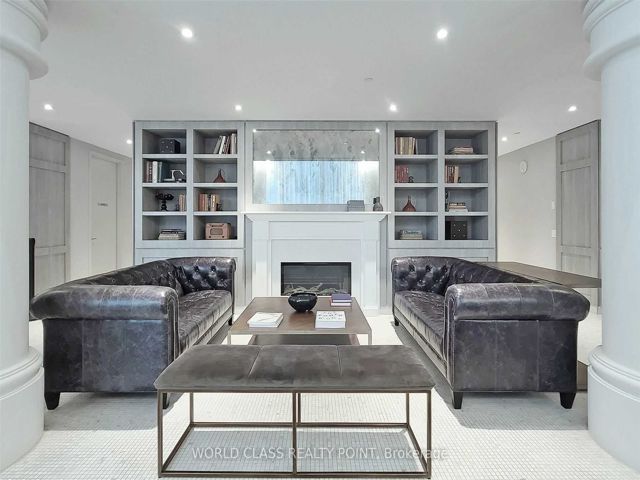 1404 - 33 Helendale Ave