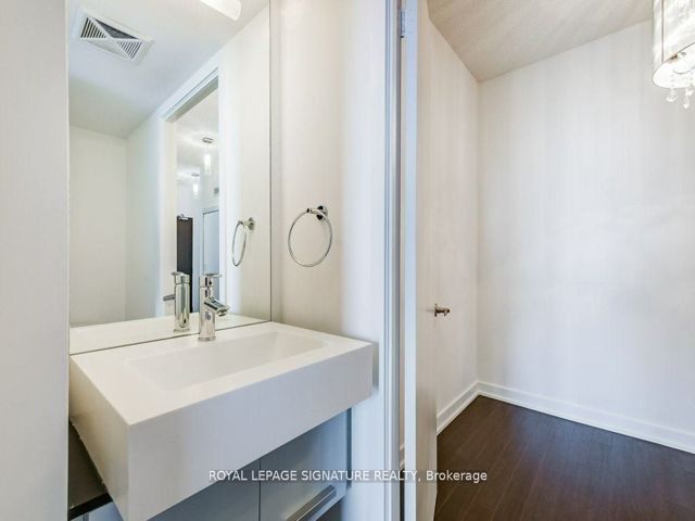 2803 - 38 Dan Leckie Way