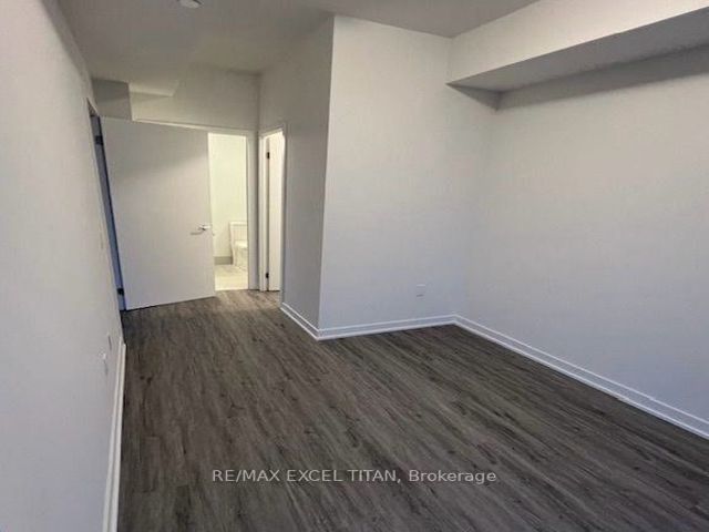 319 - 250 Lawrence Ave W