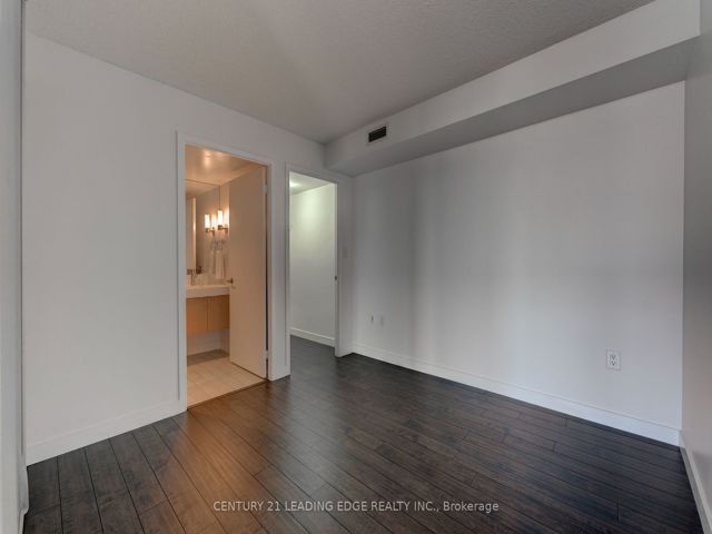 3111 - 25 Telegram Mews