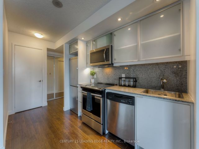 3111 - 25 Telegram Mews