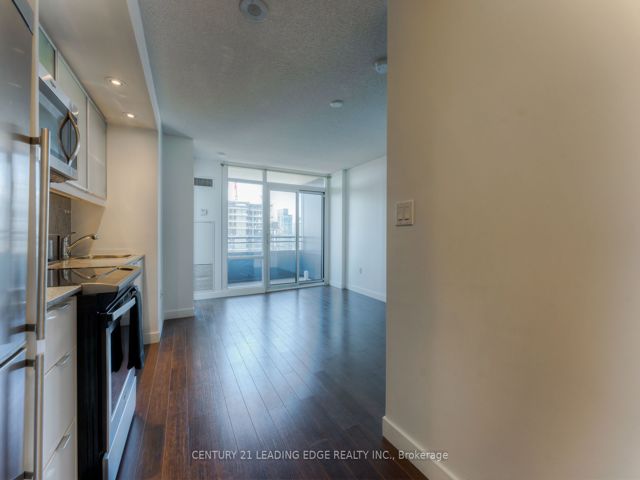 3111 - 25 Telegram Mews