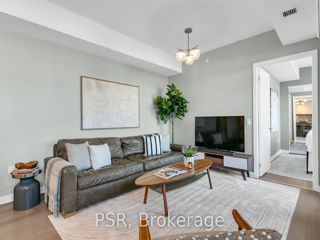 1001 - 501 Adelaide St W