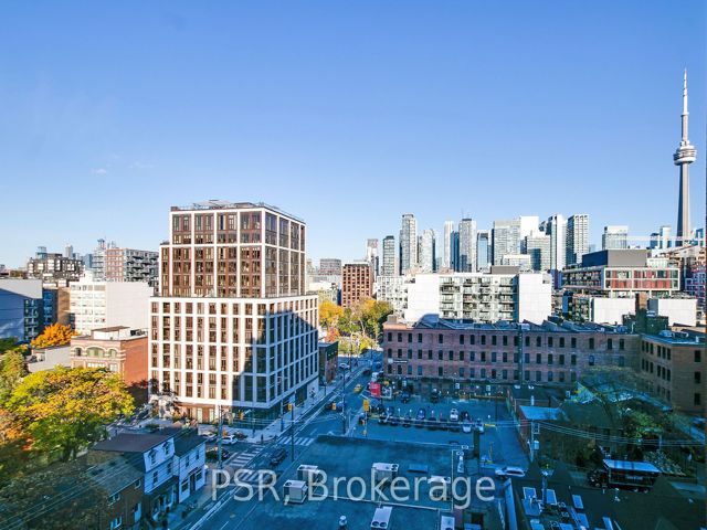 1001 - 501 Adelaide St W