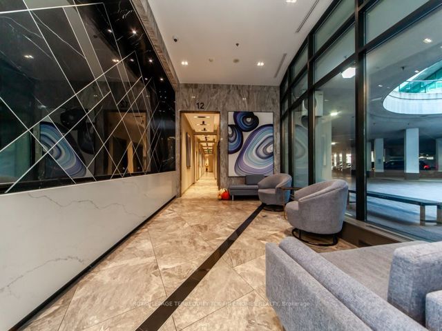 1109 - 16 Yonge St
