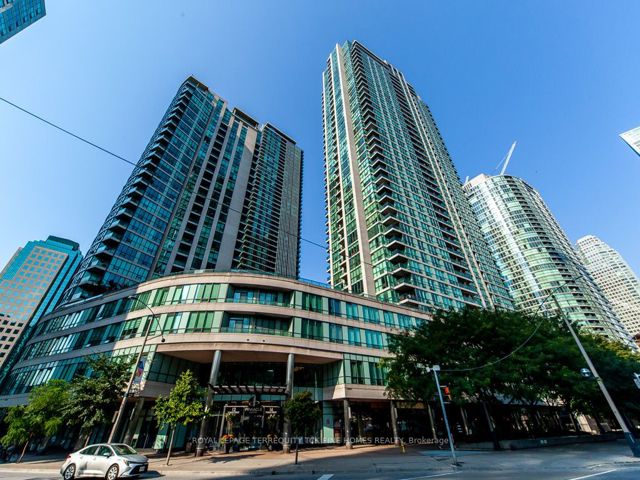 1109 - 16 Yonge St