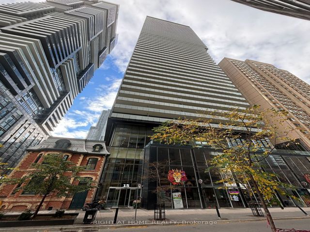 1711 - 15 Grenville St