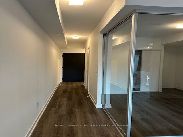 406 - 28 Eastern Ave