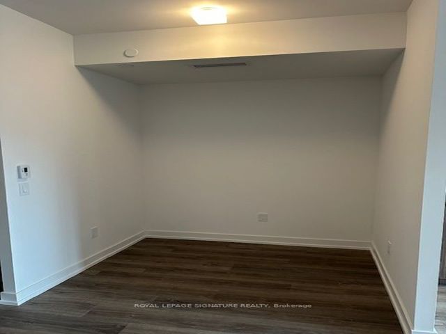 406 - 28 Eastern Ave