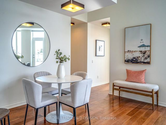 601 - 451 Rosewell Ave