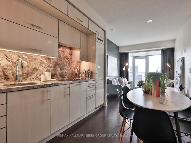 3007 - 2 Anndale Dr