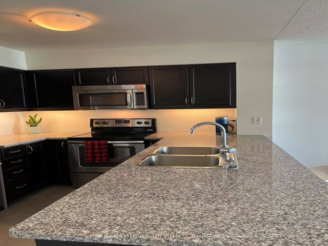 3612 - 19 Grand Trunk Cres