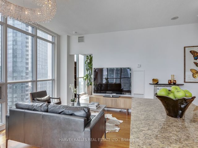 2907 - 55 Bremner Blvd