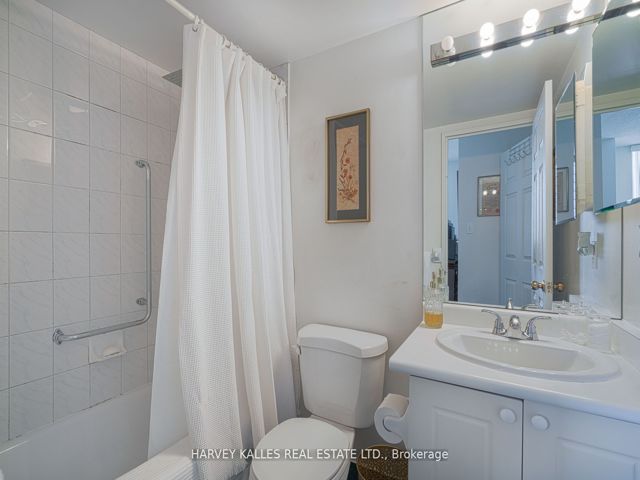 UPH07 - 256 Doris Ave