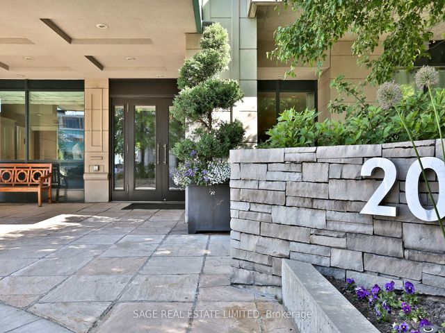 906 - 20 Scrivener Sq