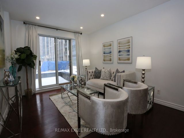 114 - 38 Hollywood Ave